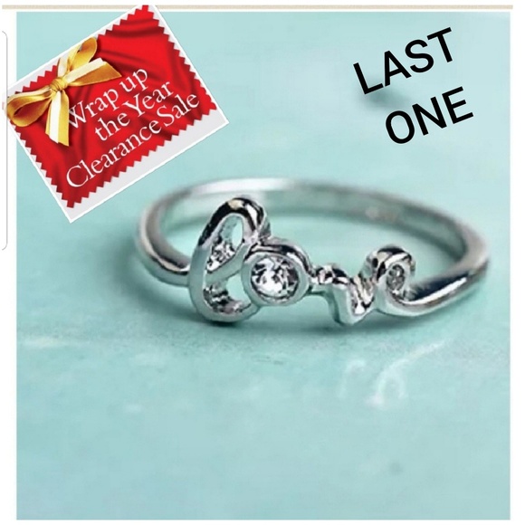Jewelry - 🎁CLEARANC🎁5🌟Platinum Plated with CZ "Love" Ring